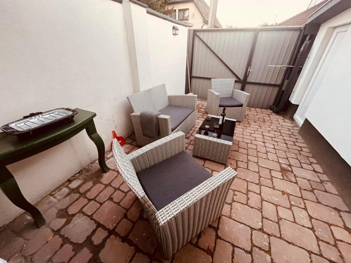 Apartament King House & Garden With Ac And Free Parking Possibility Budapeszt Zewnętrze zdjęcie